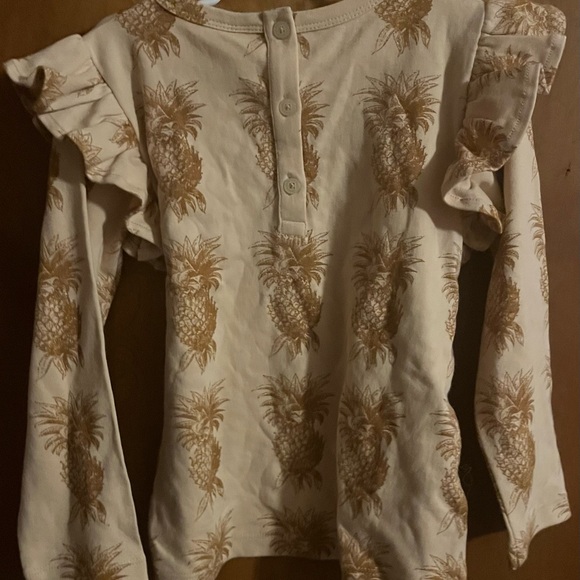 Kate Quinn Size 6 Year 2021 Pineapple Long Sleeve Tee Shirt Top - Picture 5 of 5